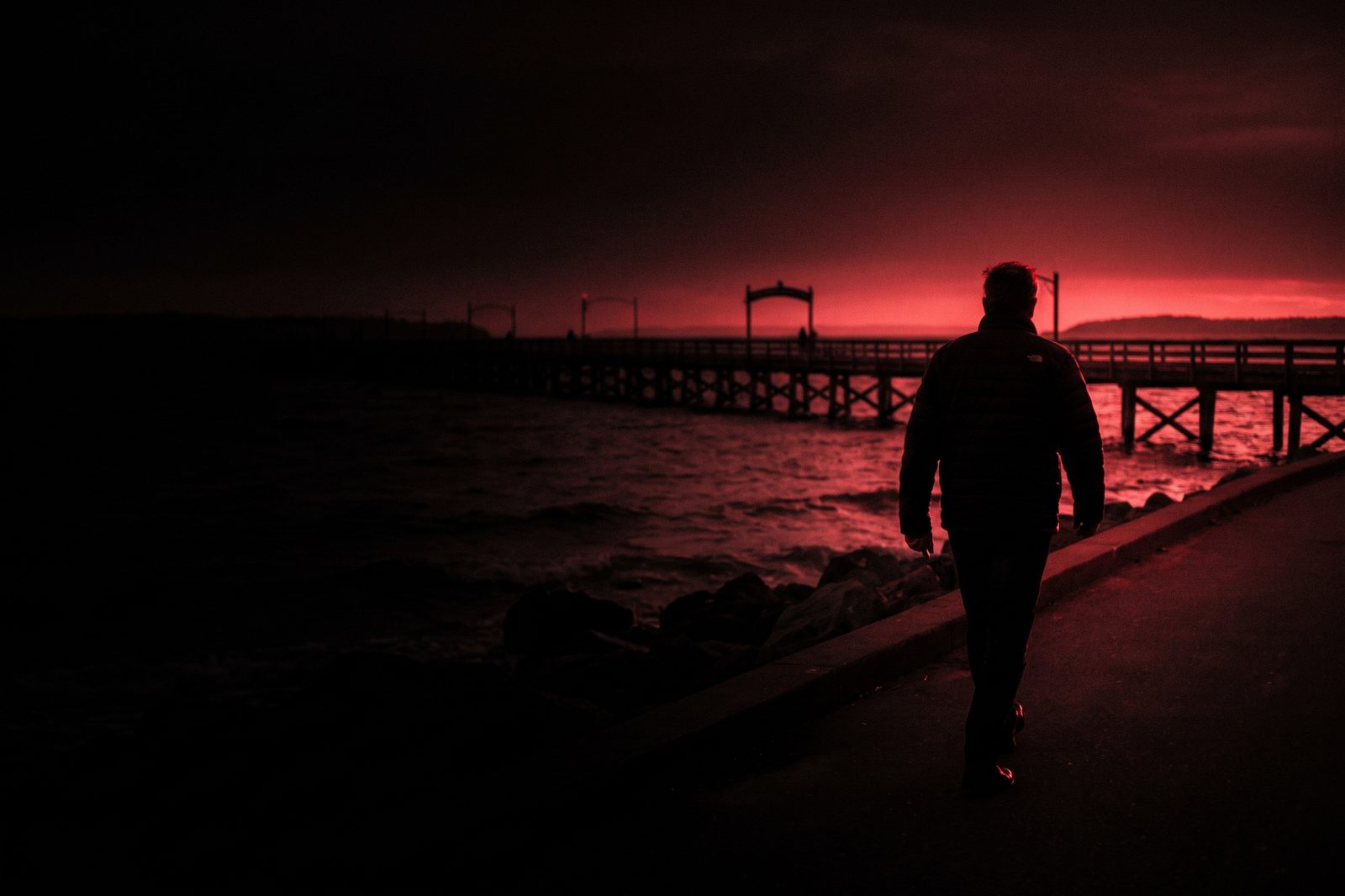 An evening walk along the White Rock promenade toward the pier